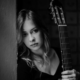 katarzyna-smolarek-eurostrings-artist